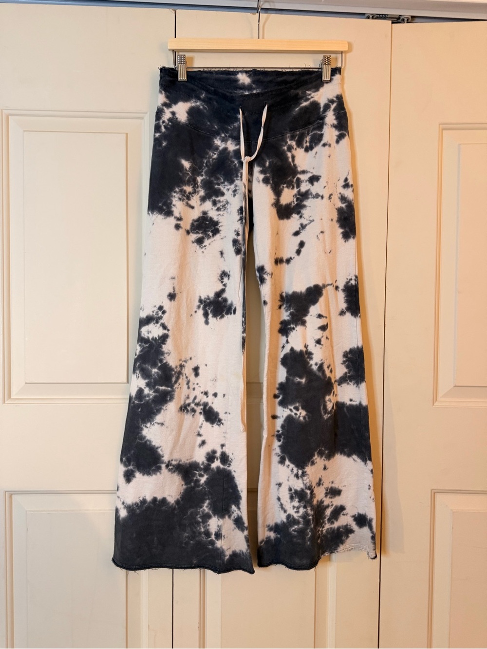 T Party Fashion Black and White Tie-Dye Flared Track Pants